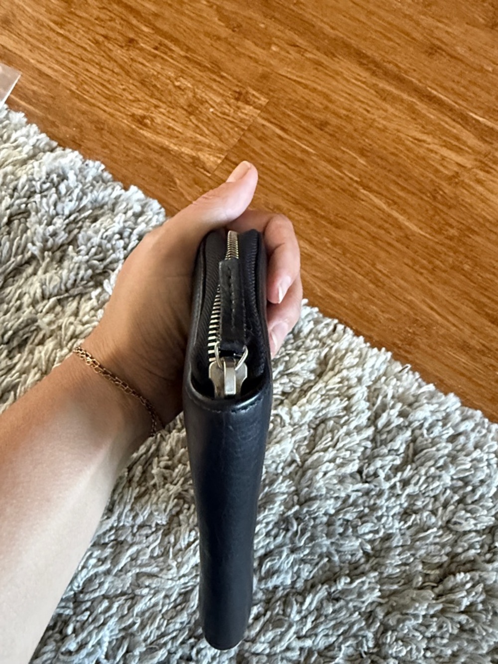 Gucci Black Leather Zip-Around Wallet - Picture 7 of 8